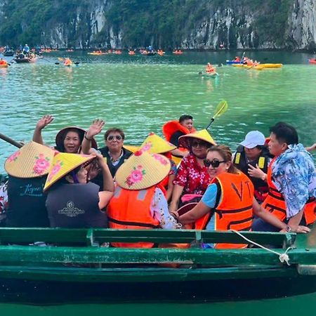 Lotus Boutique Cruise Ha Long Exterior foto