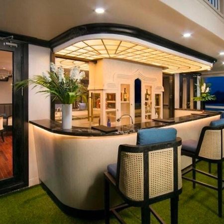 Lotus Boutique Cruise Ha Long Exterior foto