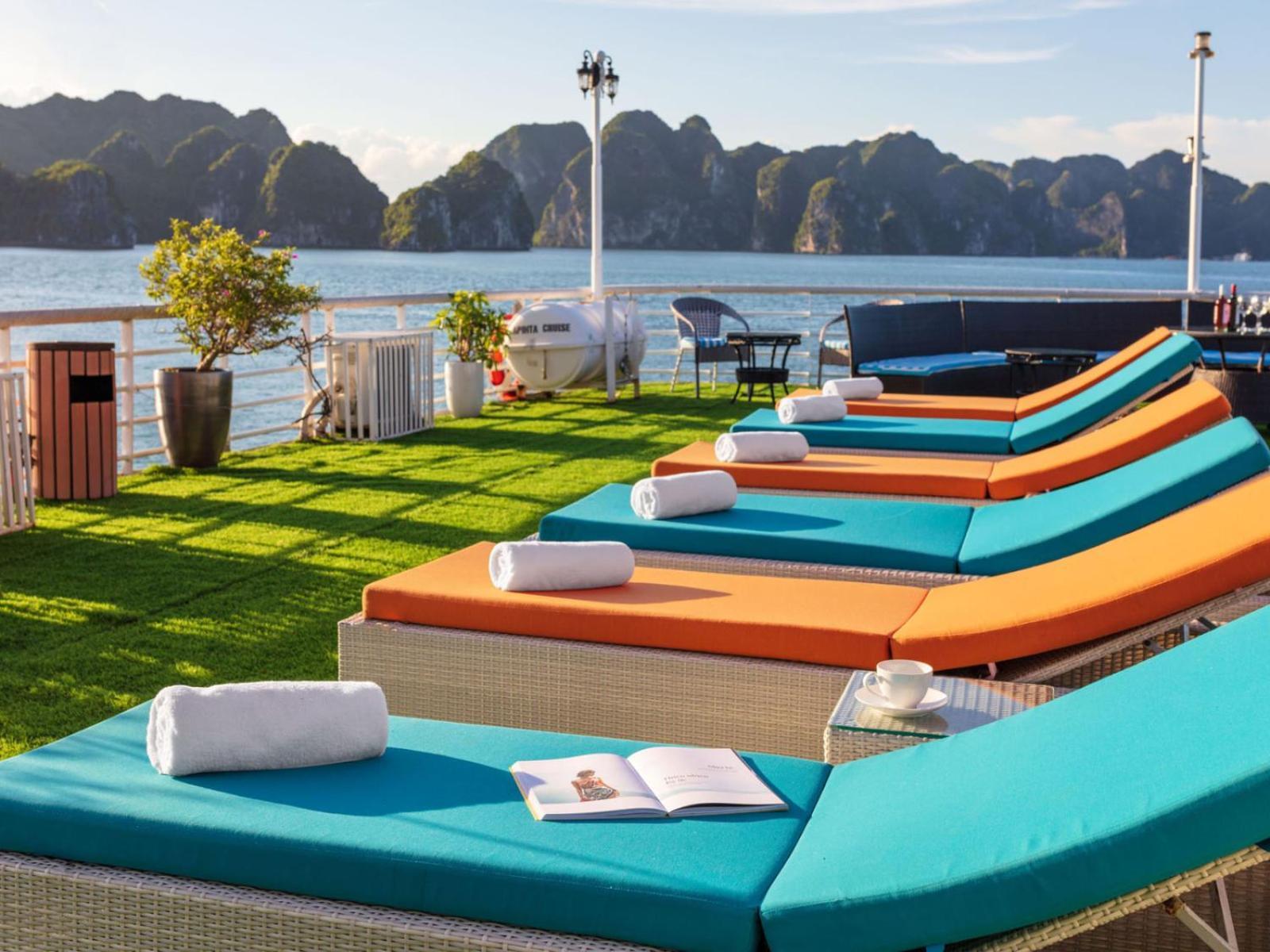 Lotus Boutique Cruise Ha Long Exterior foto