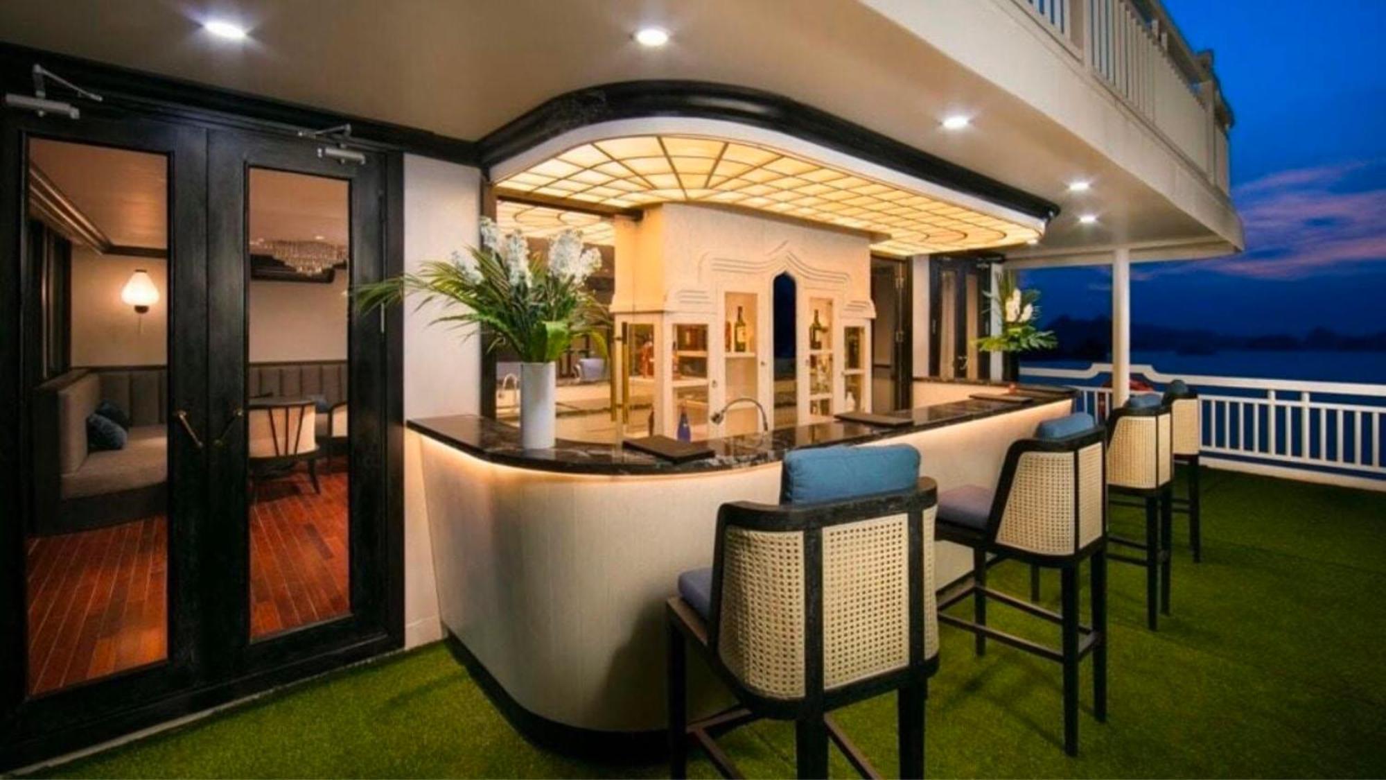 Lotus Boutique Cruise Ha Long Exterior foto