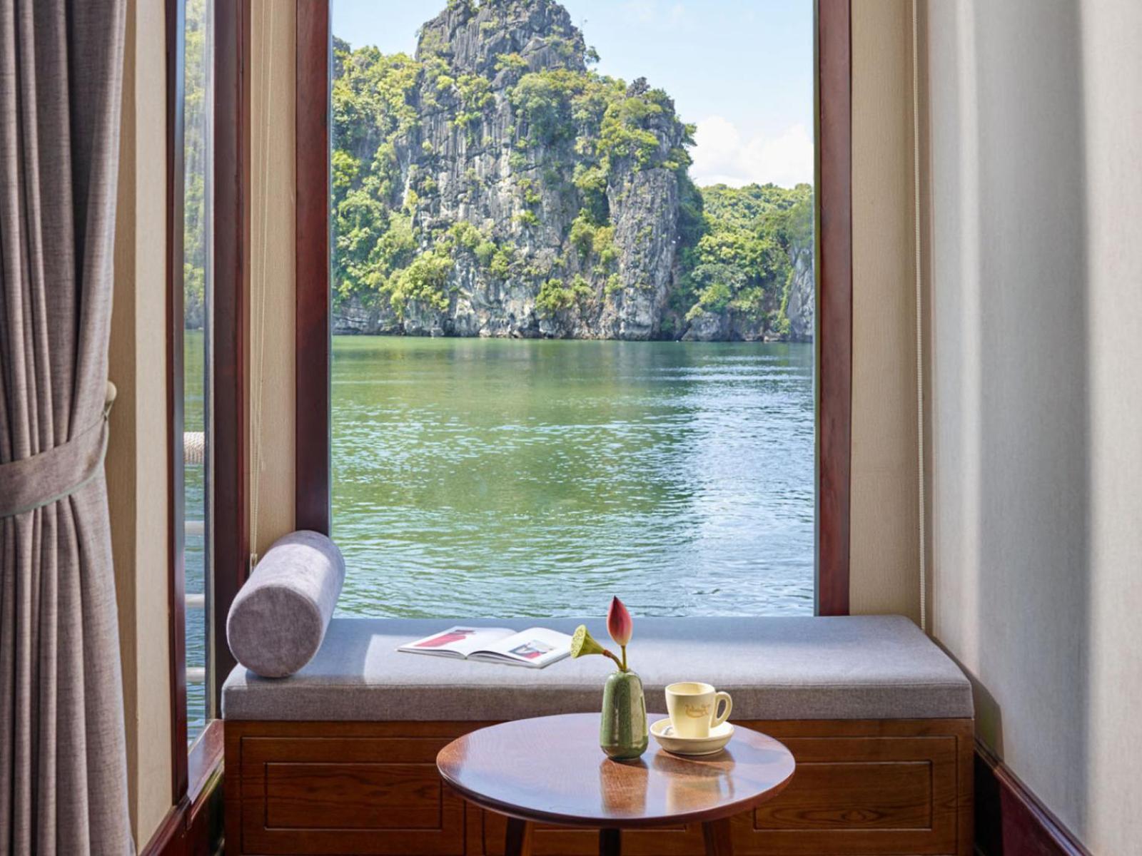 Lotus Boutique Cruise Ha Long Exterior foto