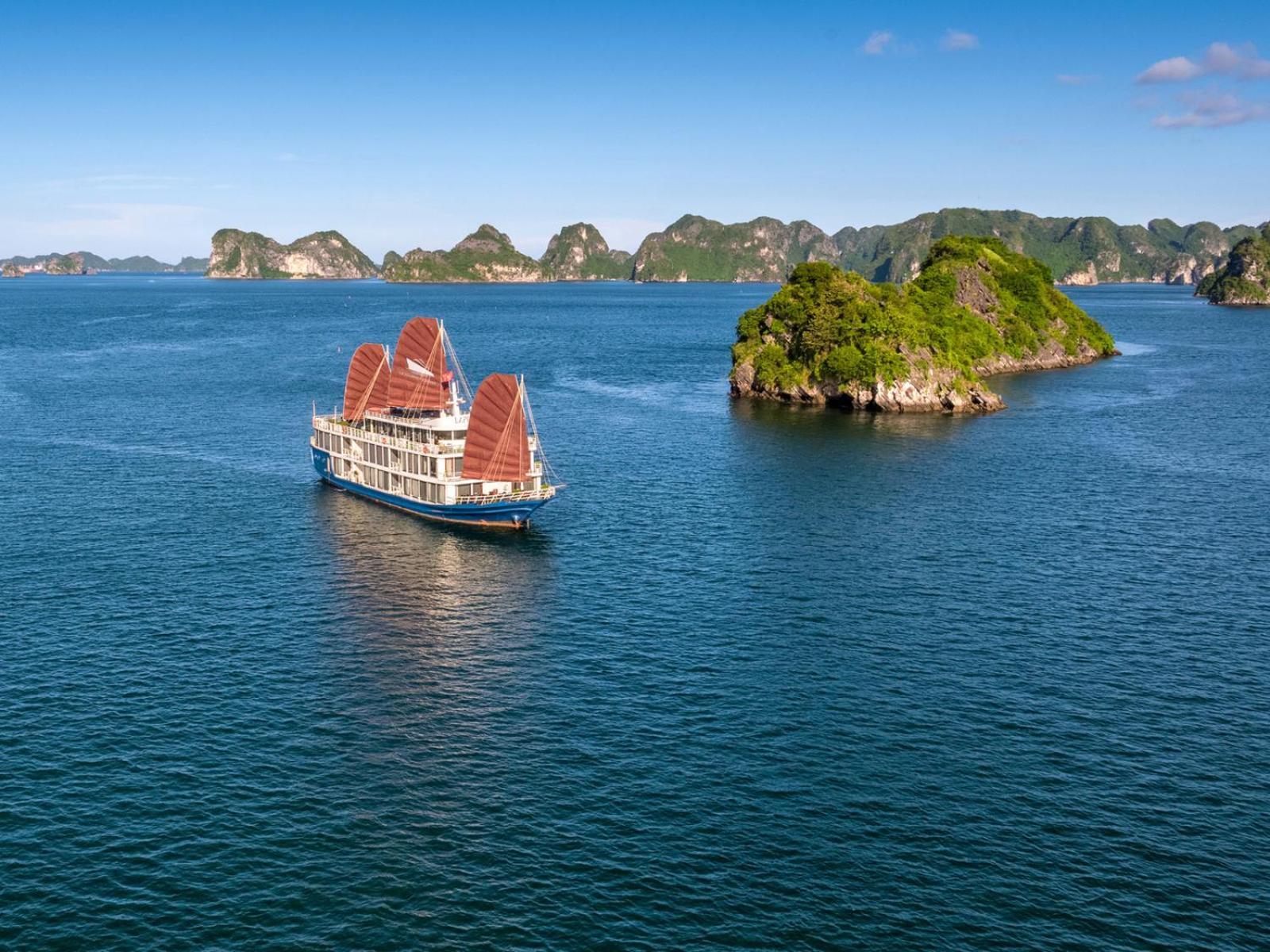 Lotus Boutique Cruise Ha Long Exterior foto